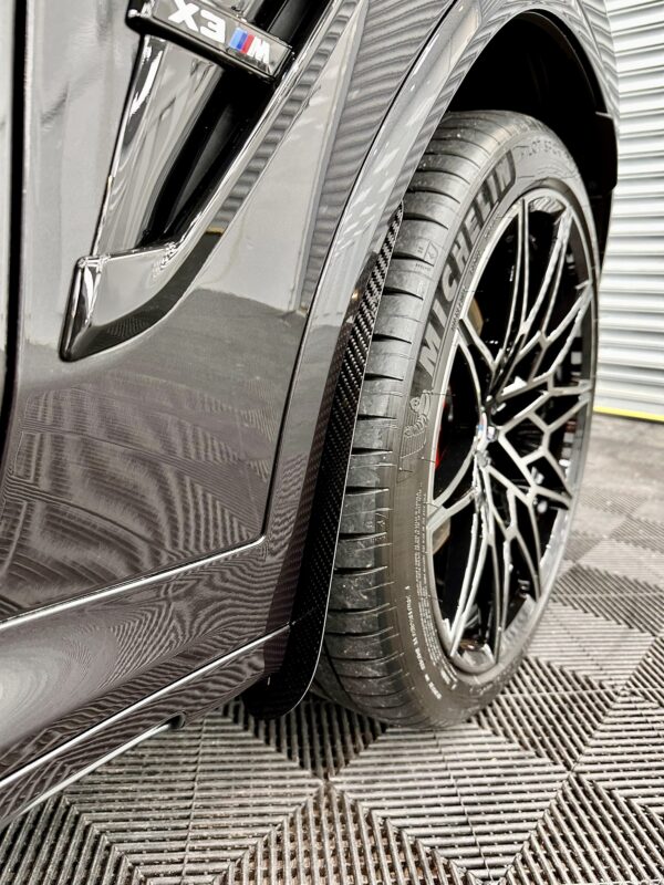 AP BMW X3 | X3M | X4 | X4M Glanzschwarz / Carbon Fiber Radlaufschutz / Schmutzfänger (F97 | F98 | G01 | G02 | G03)