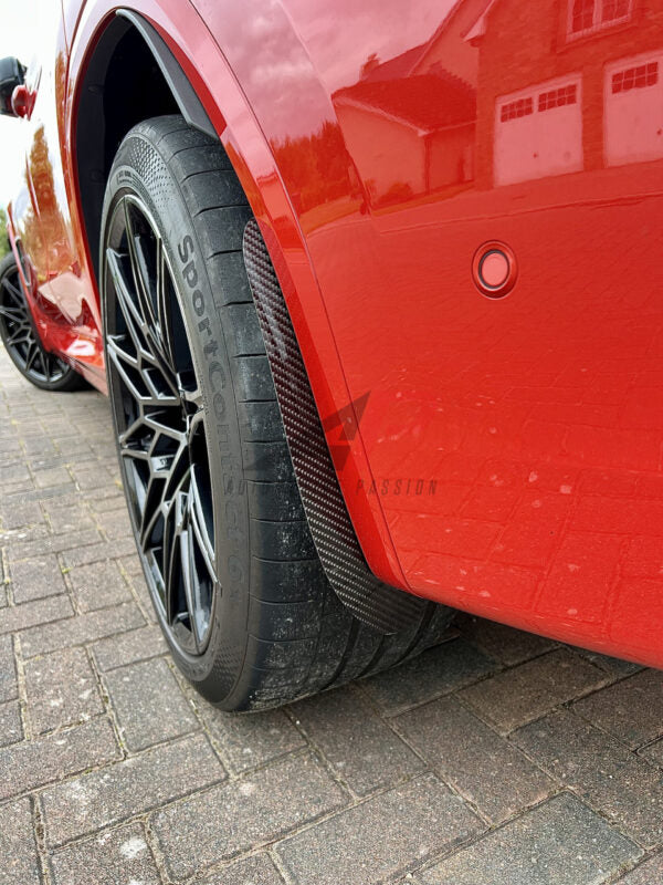 AP BMW X3 | X3M | X4 | X4M Glanzschwarz / Carbon Fiber Radlaufschutz / Schmutzfänger (F97 | F98 | G01 | G02 | G03)
