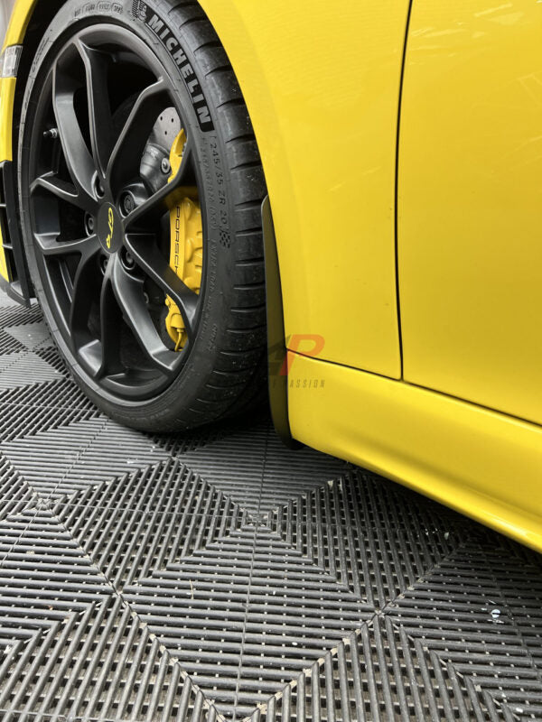AP Porsche 911 GT3 | Carrera | Turbo Front Textured Black / Carbon Fibre Arch Guards / Mudflaps (992)