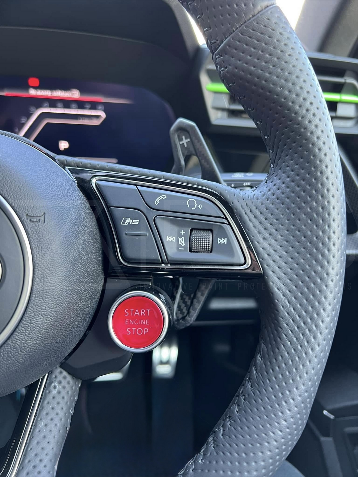 Audi A6 | S6 | RS6 C7 C7.5 Matte Black / Carbon Fibre Paddle Shifters