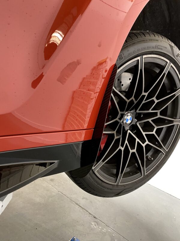 AP BMW M3 & M4 Garde-boue/Bavettes Noires Brillantes / Fibre de Carbone (G80 | G81 | G82 | G83)