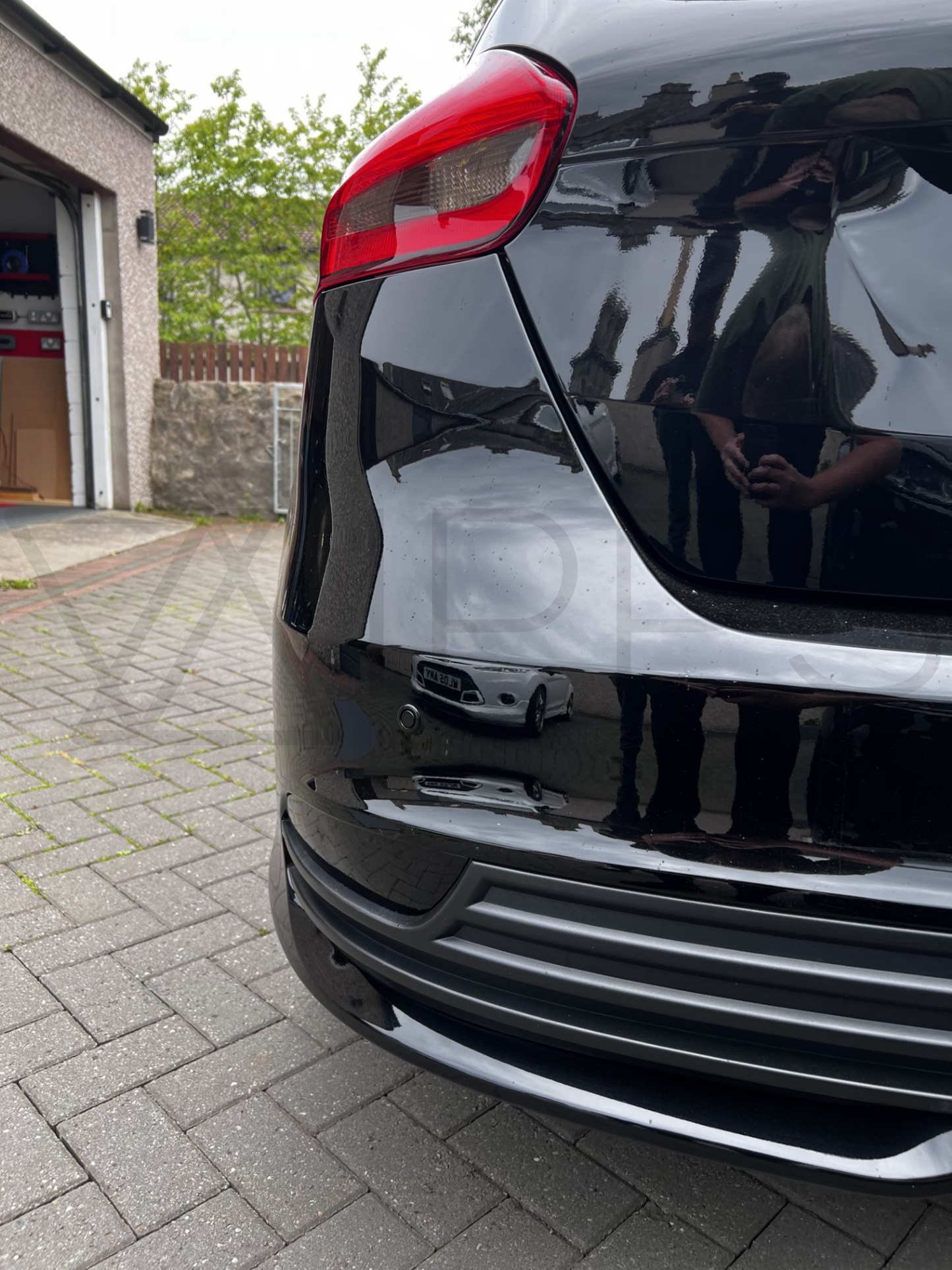 Ford Focus Rear Reflector Tint Overlays (MK3.5)