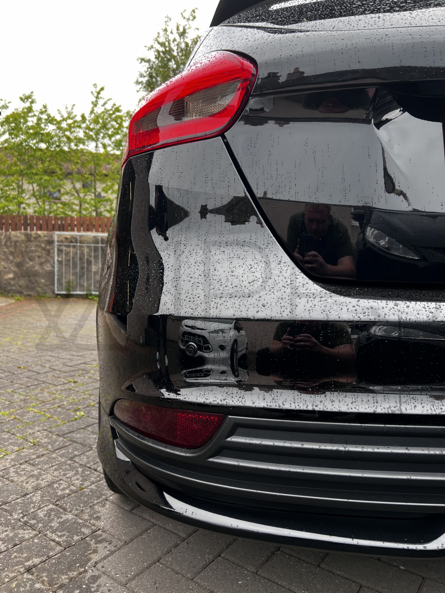 Ford Focus Rear Reflector Tint Overlays (MK3.5)