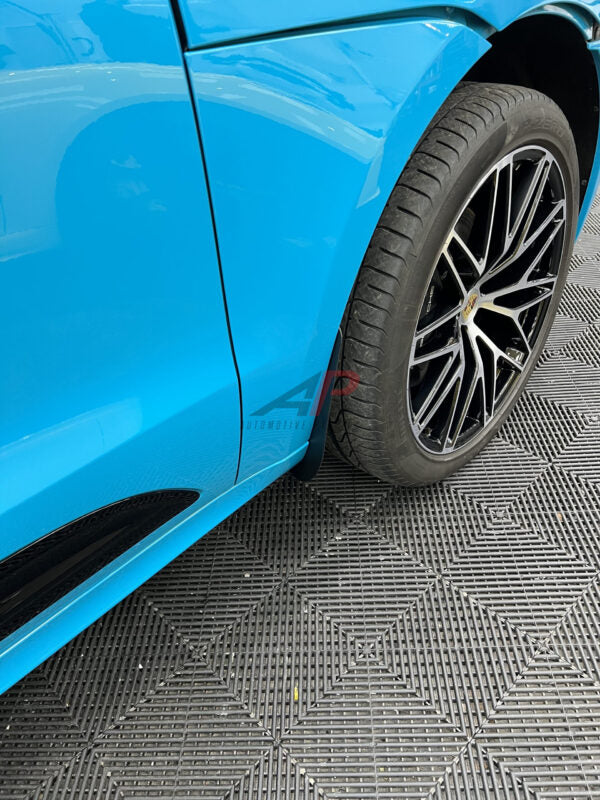 AP Porsche Macan Front Textured Black / Carbon Fibre Arch Guards / Mudflaps