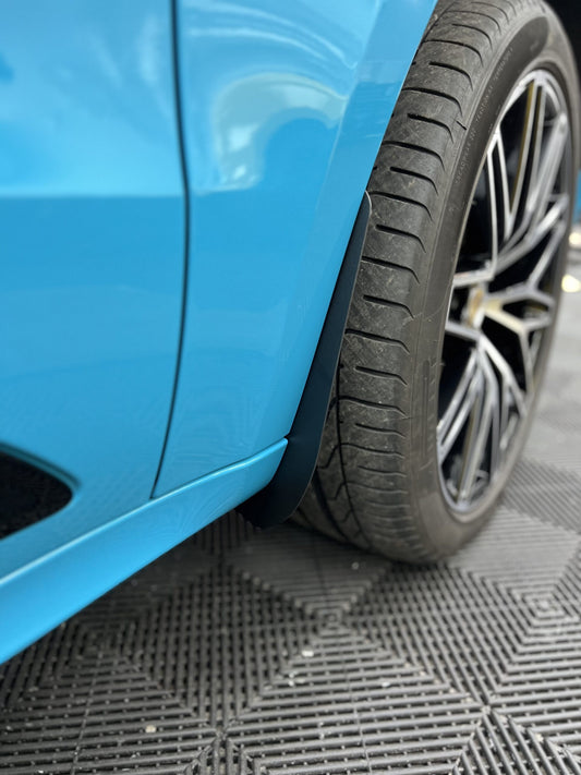 AP Porsche Macan Front Textured Black / Carbon Fibre Arch Guards / Mudflaps