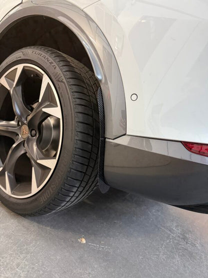 AP Cupra Formentor Gloss Black / Carbon Fibre Arch Guards / Mudflaps