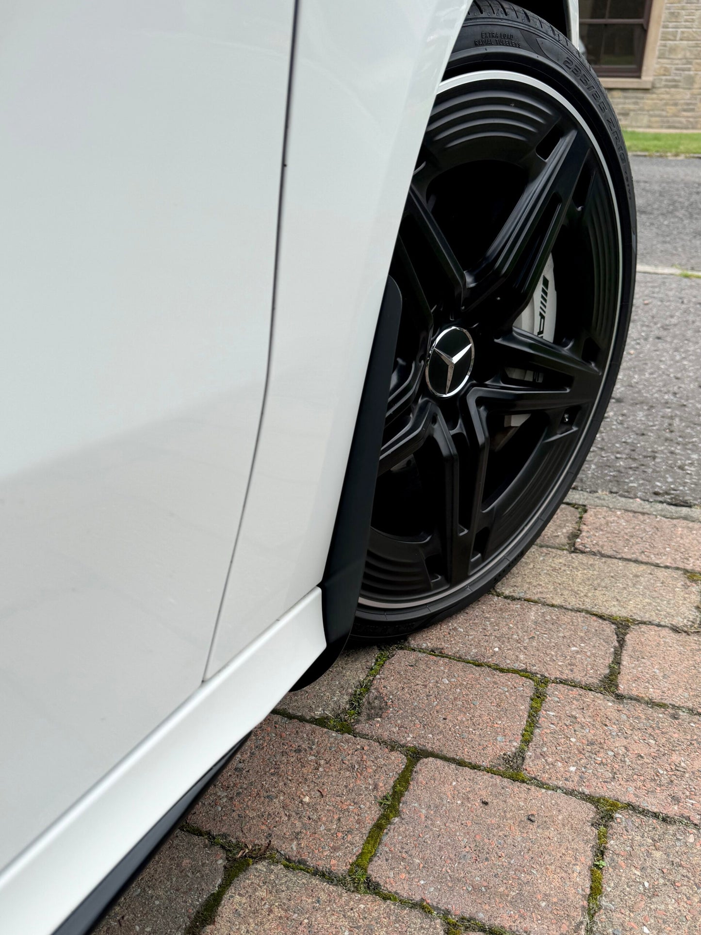 AP Mercedes A Class | A35 | A45 Gloss Black / Carbon Fibre Front Arch Guards / Mudflaps W177