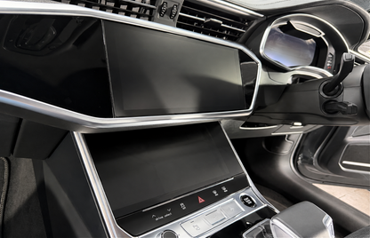 Audi Q7 4M & SQ7 4M satin screen protectors installed, preventing sun glare, fingerprints and scratches. This improves the driving experience and look of the interior.