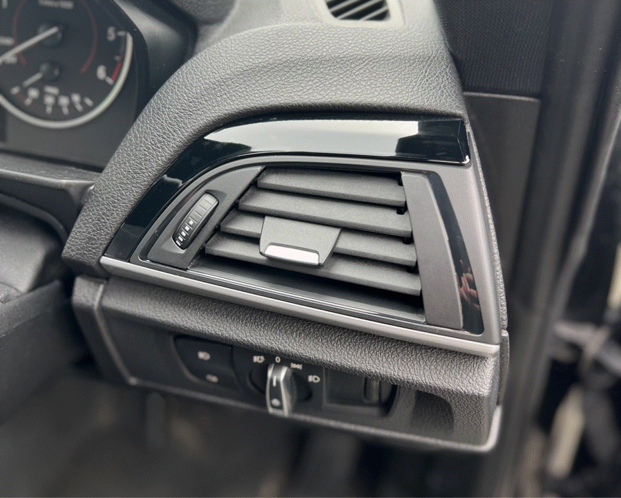 BMW F Series Pre LCI, including 1 Series, 2 Series, M135i, M140i, M235i and M240i interior piano black air vent pre cut PPF kit.