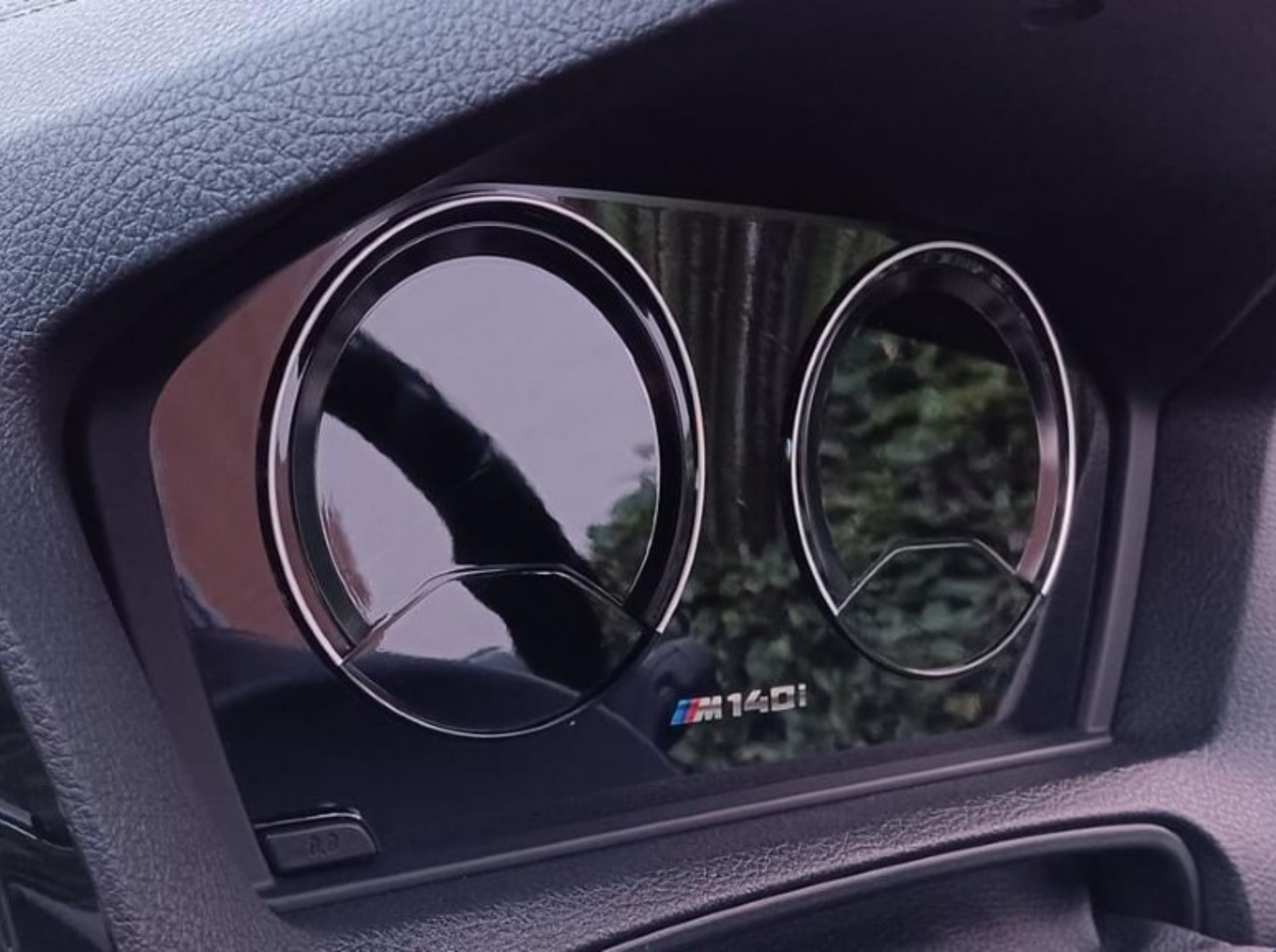 BMW M140i instrument cluster with high clarify Gloss self healing PPF installed. 