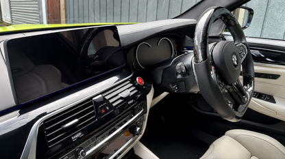 BMW M5 F90 and 5 Series G30 pre LCI navigation screen protector finish in gloss PPF, stopping scratches, delamination and fingerprints.
