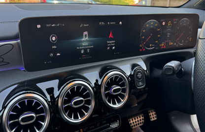 Mercedes EQA Klasse MBUX Instrumentenanzeige / Navigationsbildschirm Schutzfolien-Kit (H243)