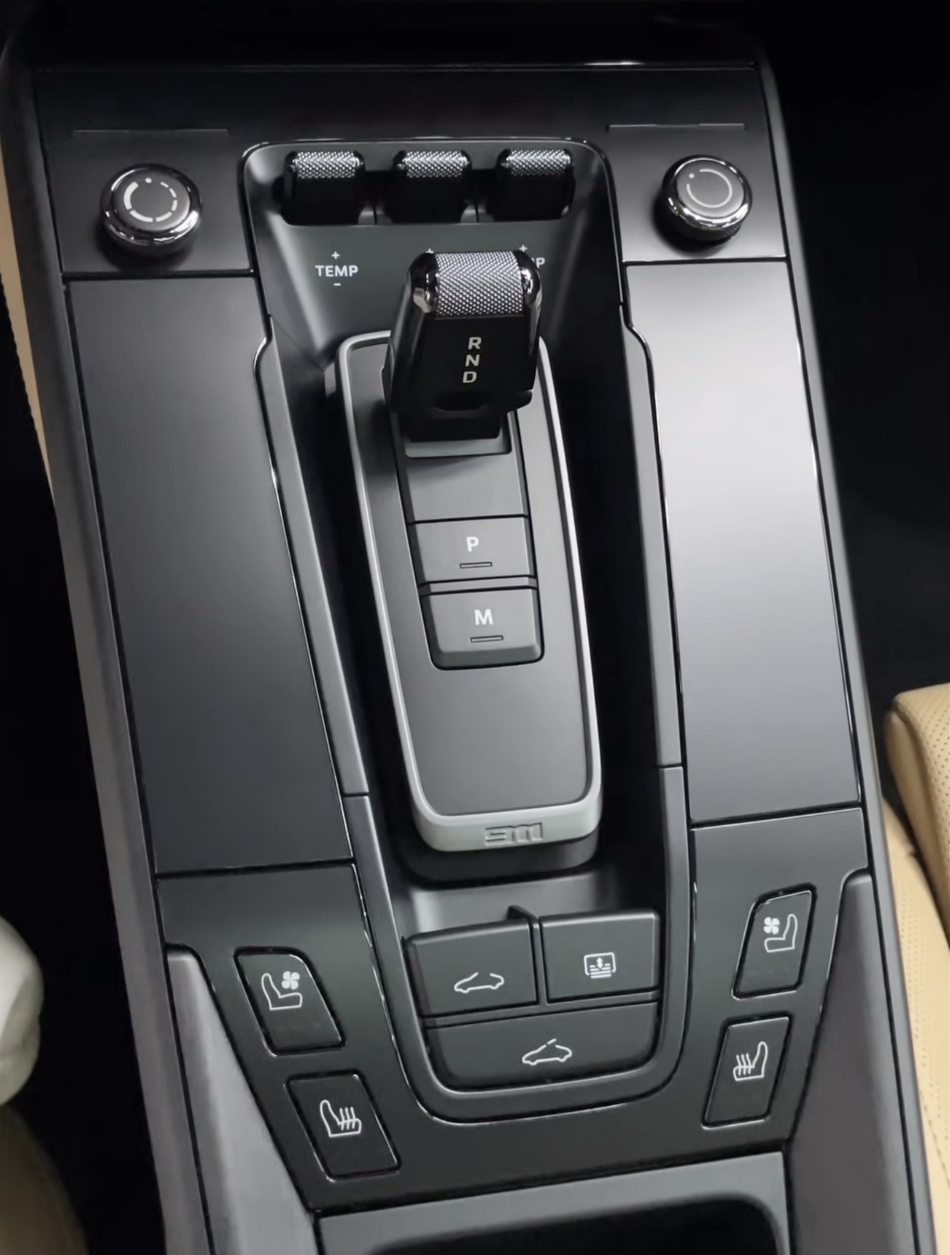 Porsche 911 992.1 & 992.2 automatic pre cut matte self healing center console PPF kit.