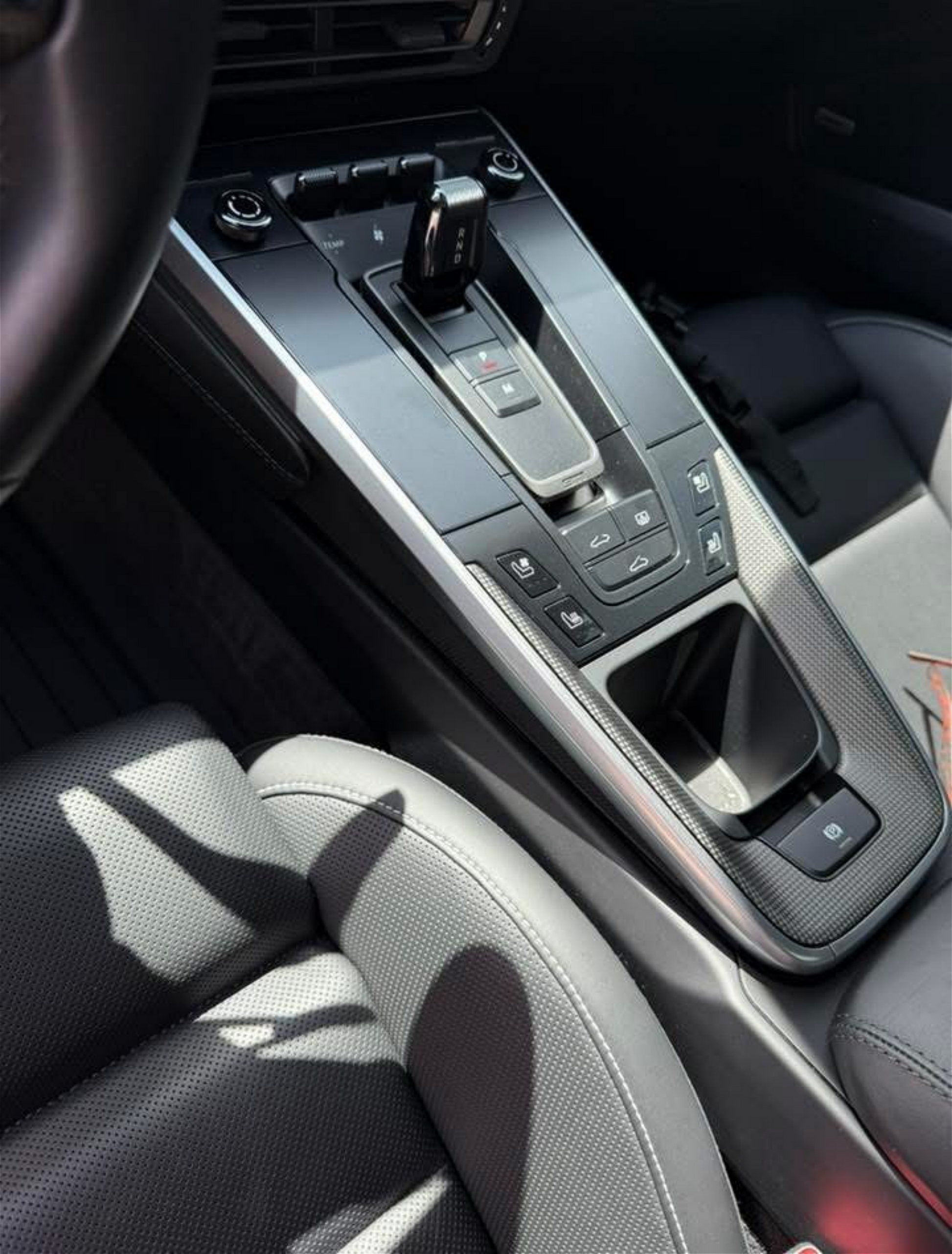 Porsche 911 992.1 & 992.2 matte self healing interior centre console PPF kit.