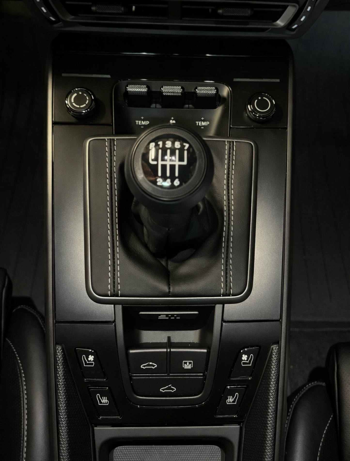 Porsche 911 992.1 & 992.2 manual pre cut matte self healing interior center console PPF kit.