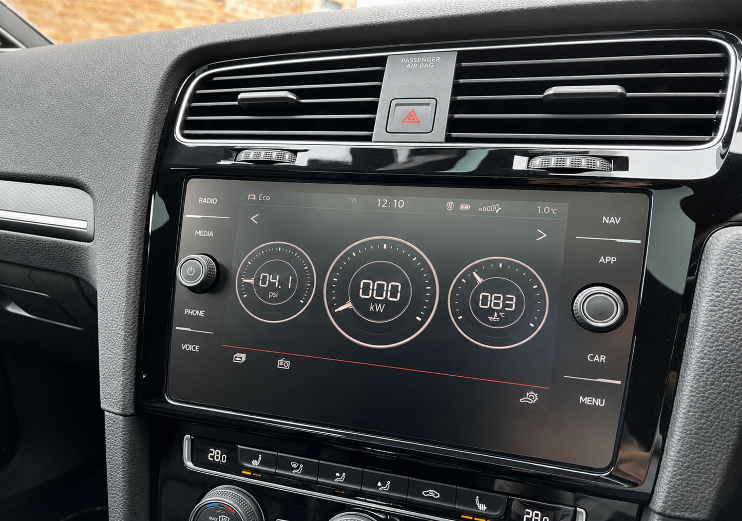 VW Golf, Arteon, Tiguan & Passat Facelift 8" navigation media screen protector in matte satin anti-glare PPF film.